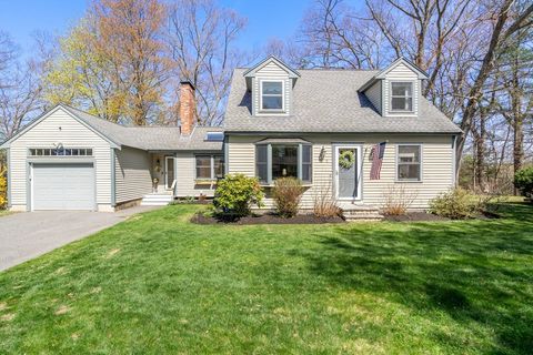 9 Davis Road Hudson MA 01749