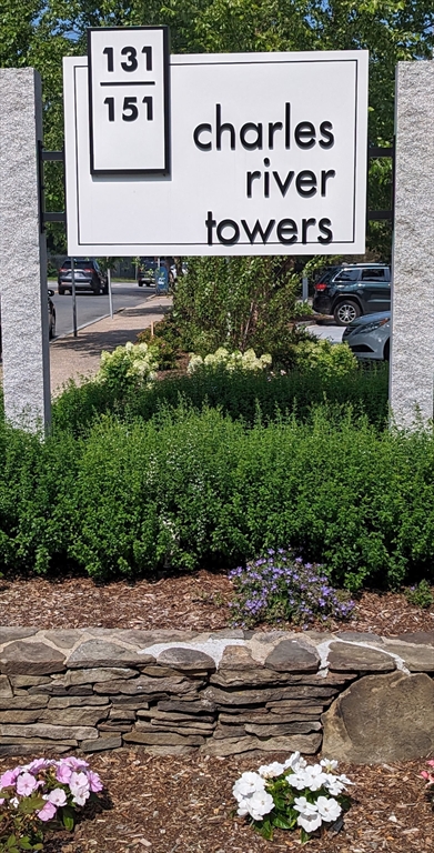 151 Coolidge Ave 105