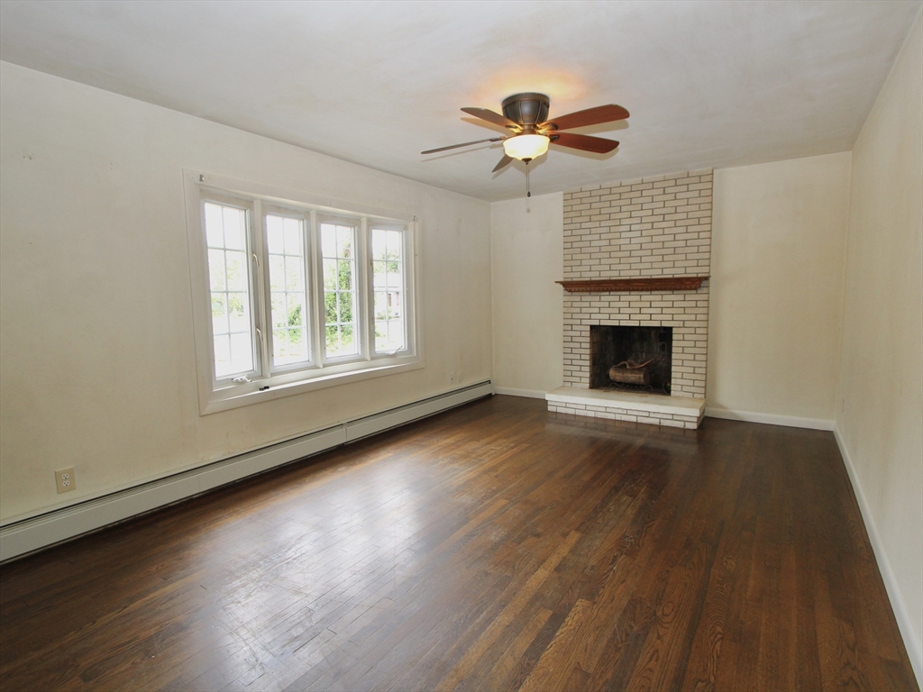 27 Forest Hill Dr