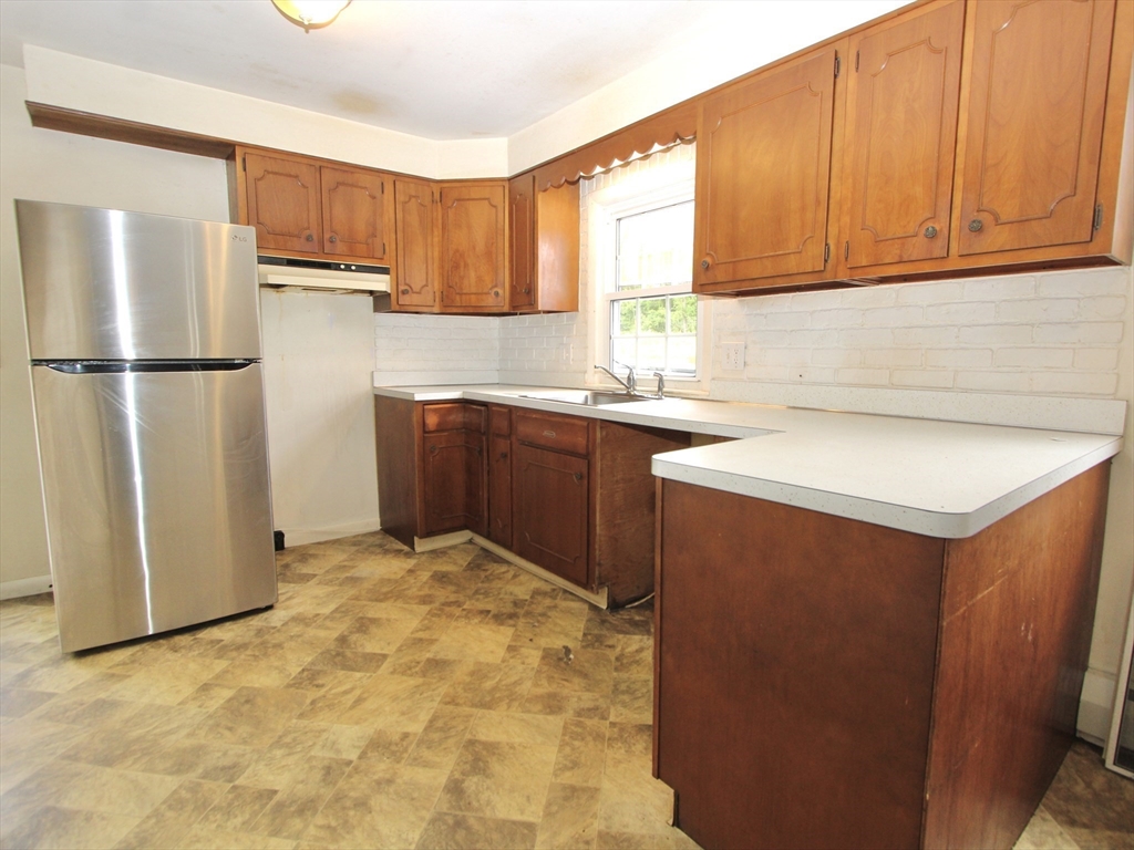 27 Forest Hill Dr