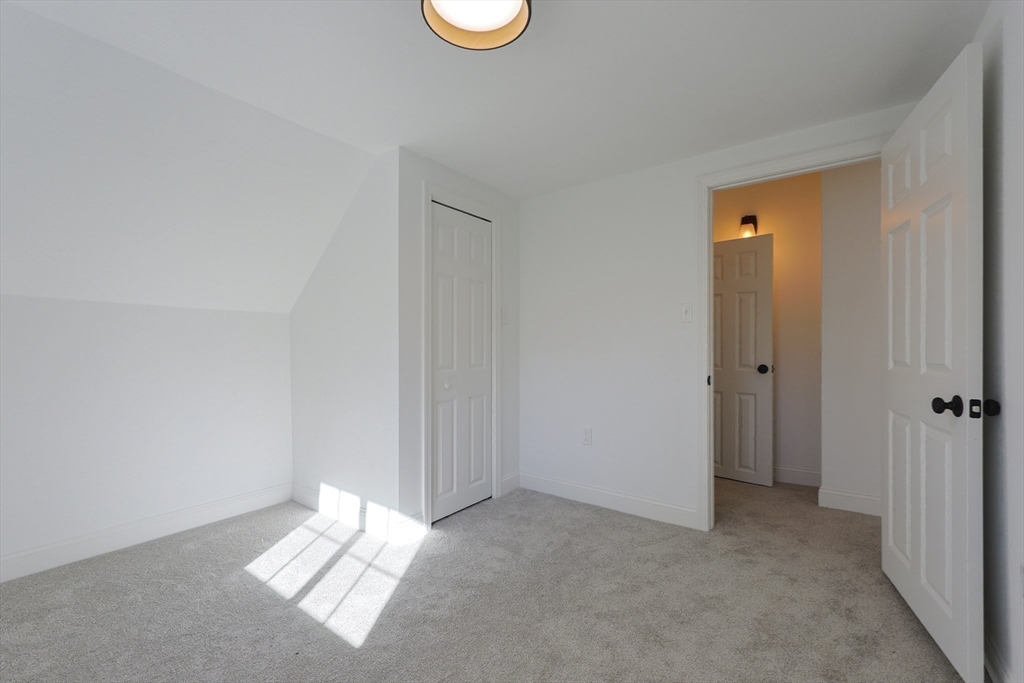 Bellingham, Massachusetts 02019, United States, 3 Bedrooms Bedrooms, ,2 BathroomsBathrooms,Residential,Active,232246