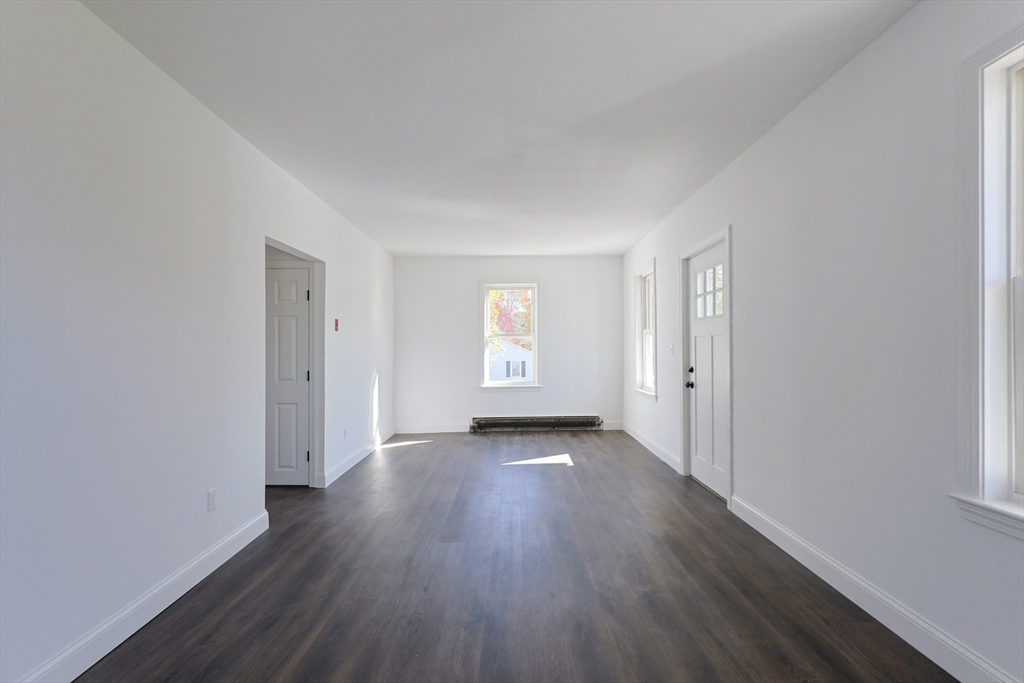 Bellingham, Massachusetts 02019, United States, 3 Bedrooms Bedrooms, ,2 BathroomsBathrooms,Residential,Active,232246