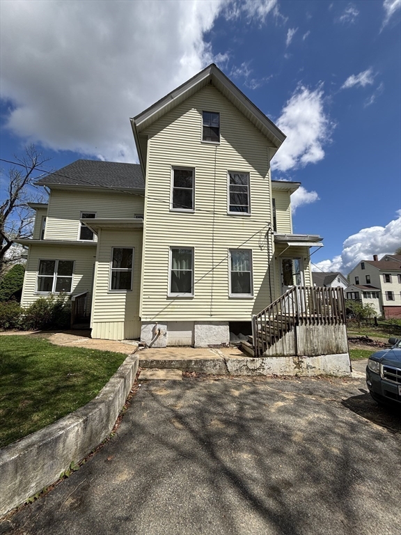 91 Woodland Ave