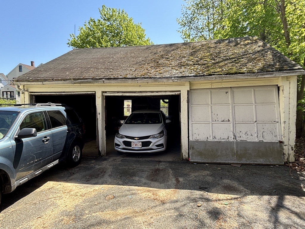 91 Woodland Ave