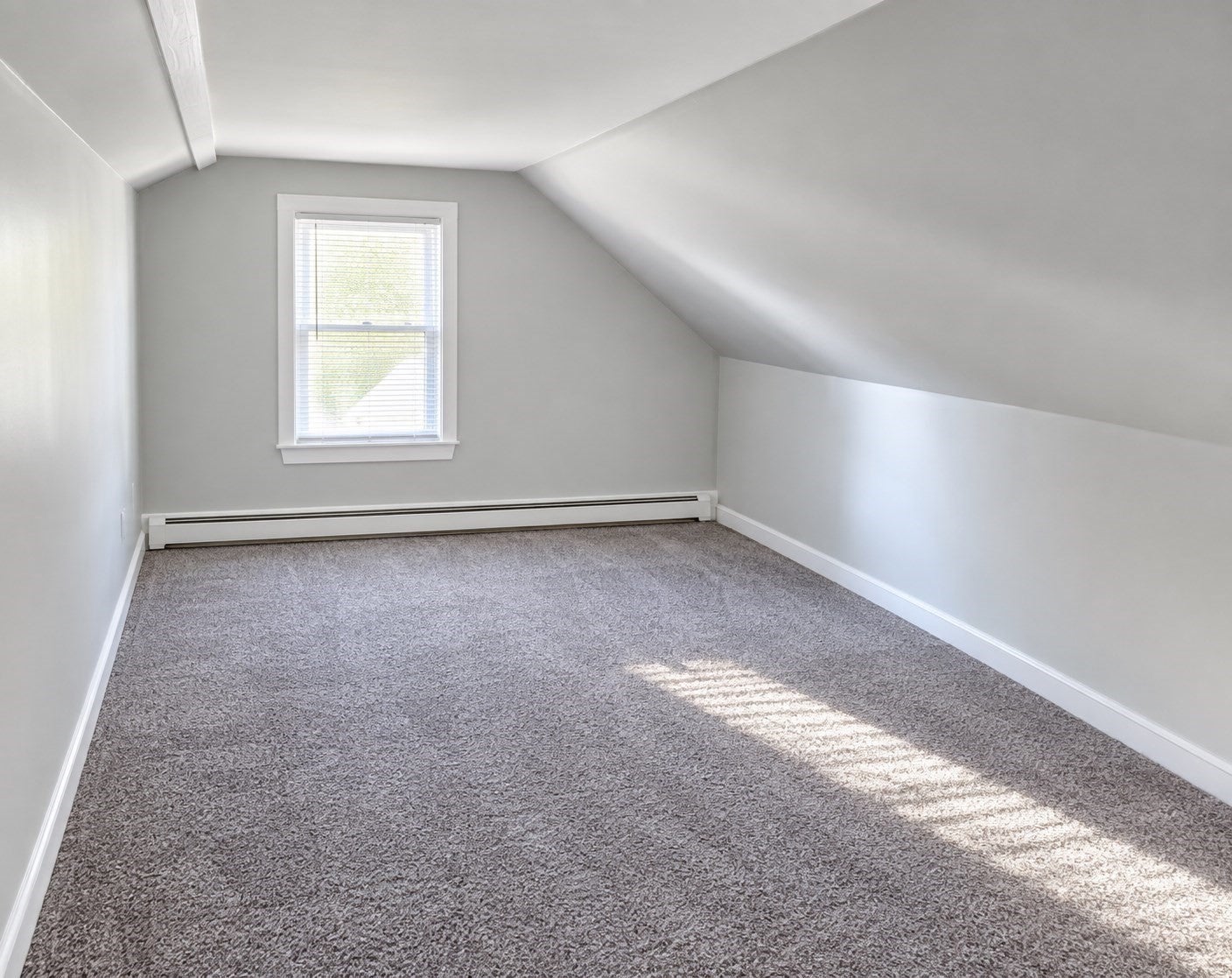 27 Stocker ST, Springfield, MA Photo #6