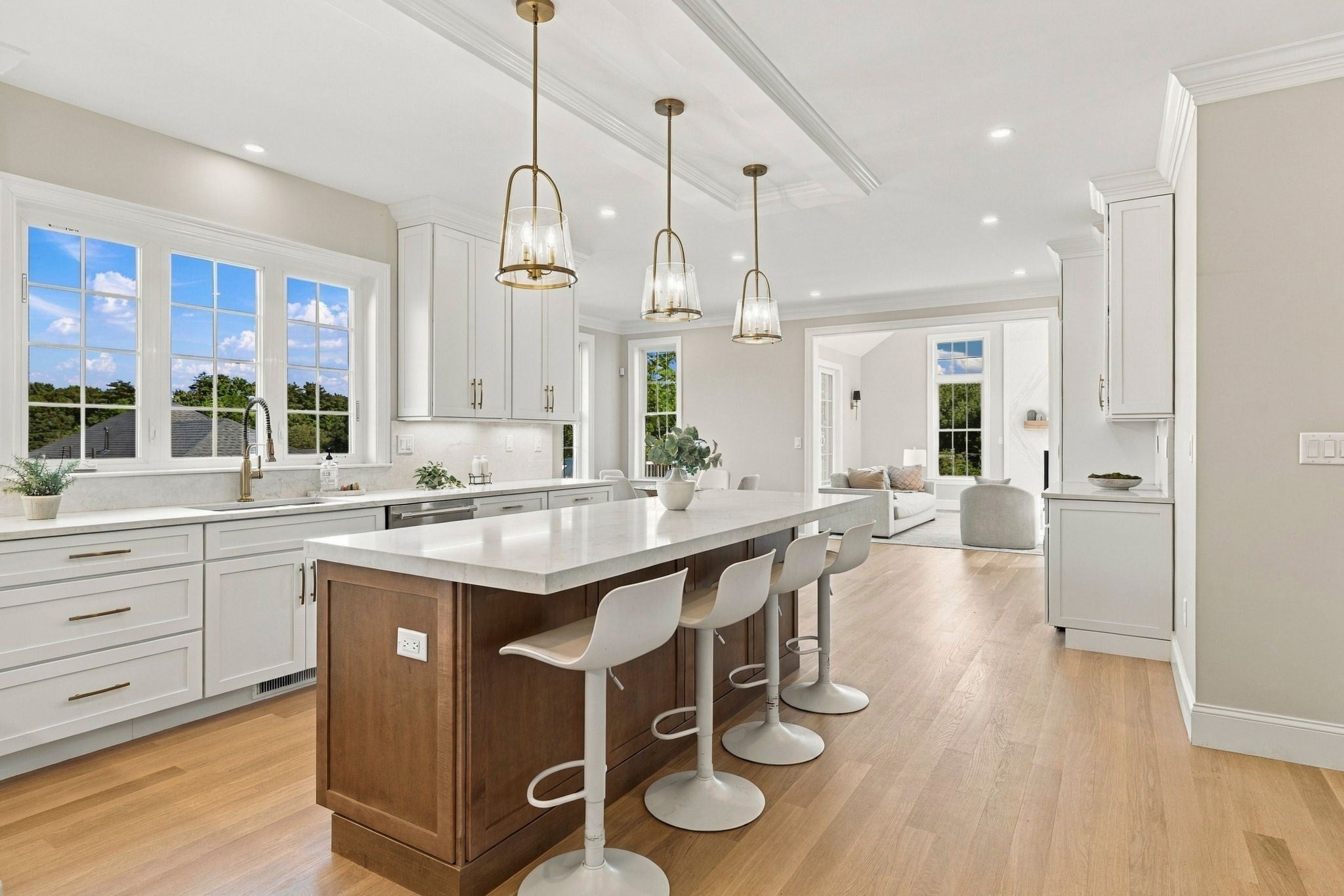 14 Liana St, Woburn, MA Photo #10