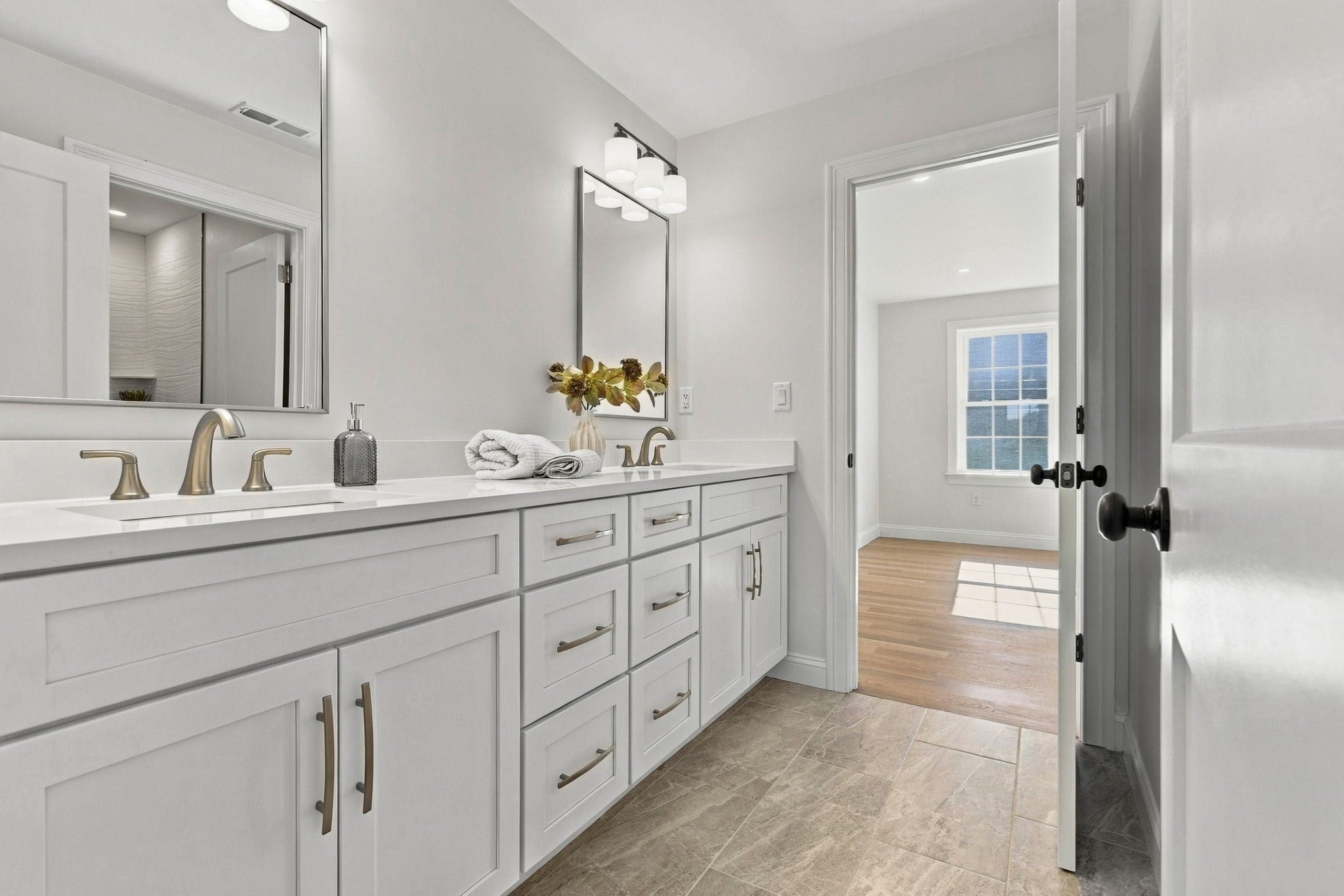 14 Liana St, Woburn, MA Photo #27