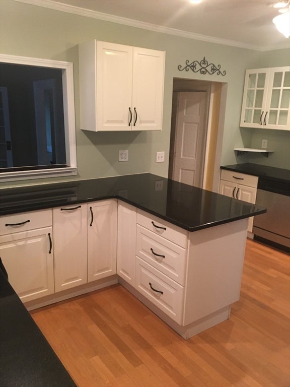 203 School St #2, Somerville, MA, 203 School St #2, Somerville, MA Photo #5