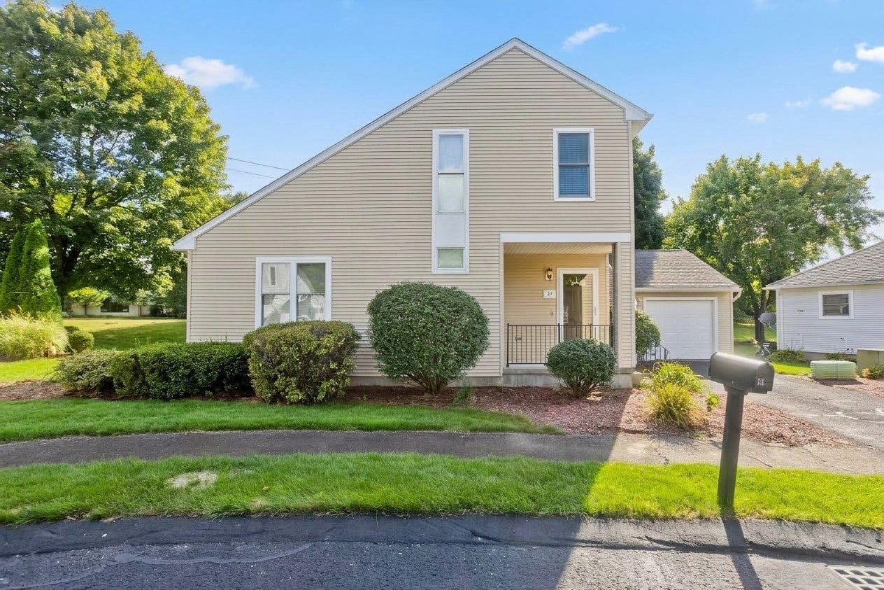 27 Curry Lane #27, Chicopee, MA, 27 Curry Lane #27, Chicopee, MA Photo #1