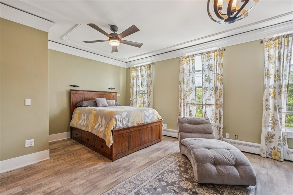 52 Beacon Street 3