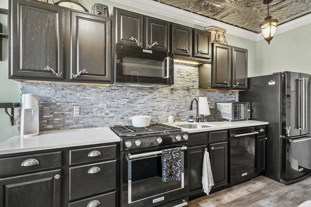 52 Beacon Street 3
