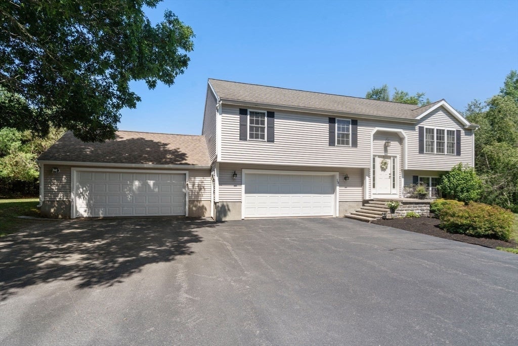 19 Squirrel Island Rd