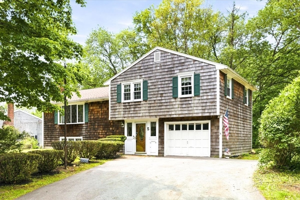 5 Spring Valley Rd