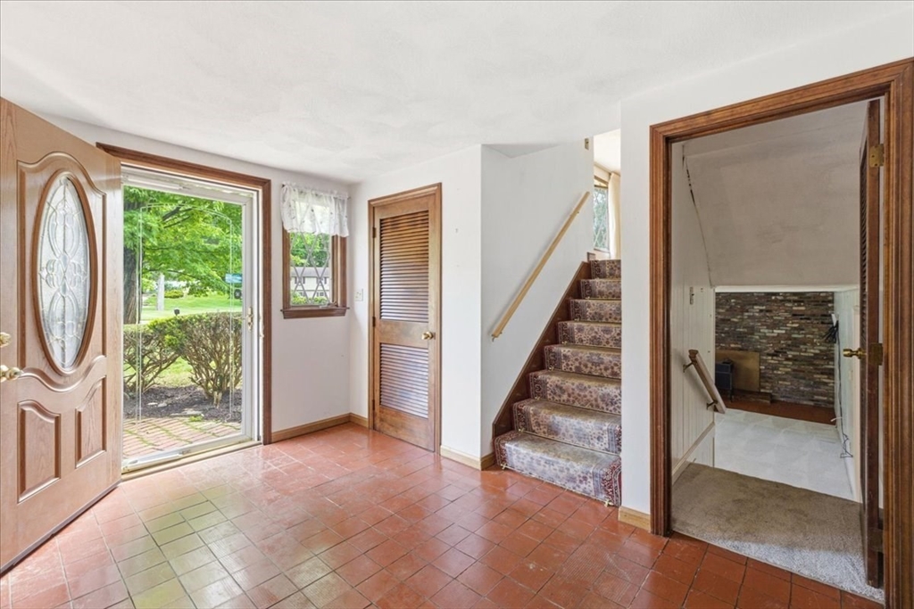 5 Spring Valley Rd