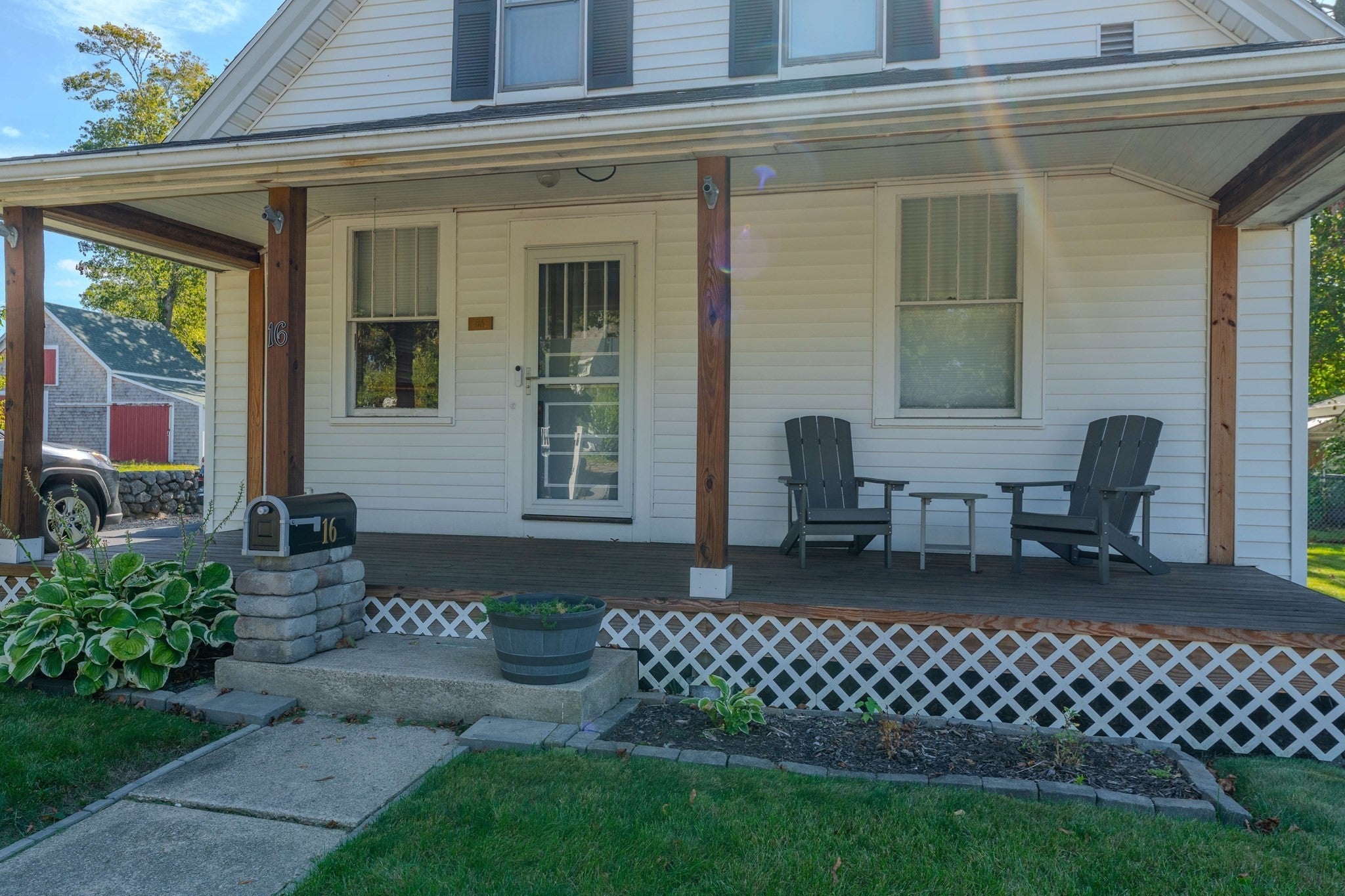 16 Chapel St, Wareham MA 02571