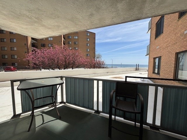 300 Lynn Shore 210