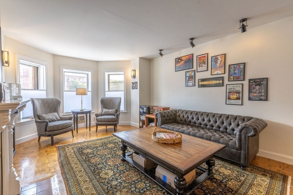 416 Commonwealth Ave 212