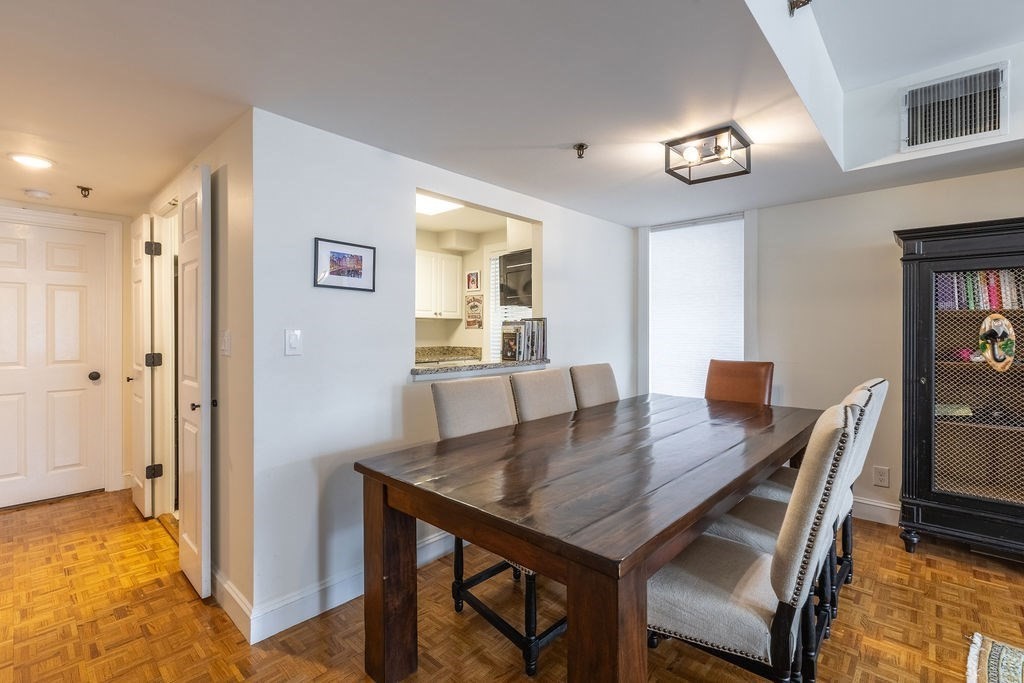 416 Commonwealth Ave 212