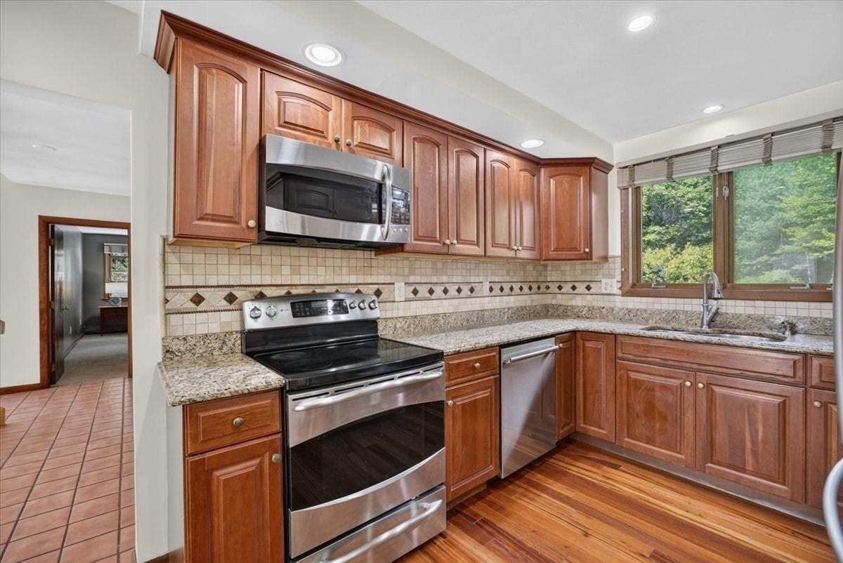 50 Highland St, Easton, MA, 50 Highland St, Easton, MA Photo #15