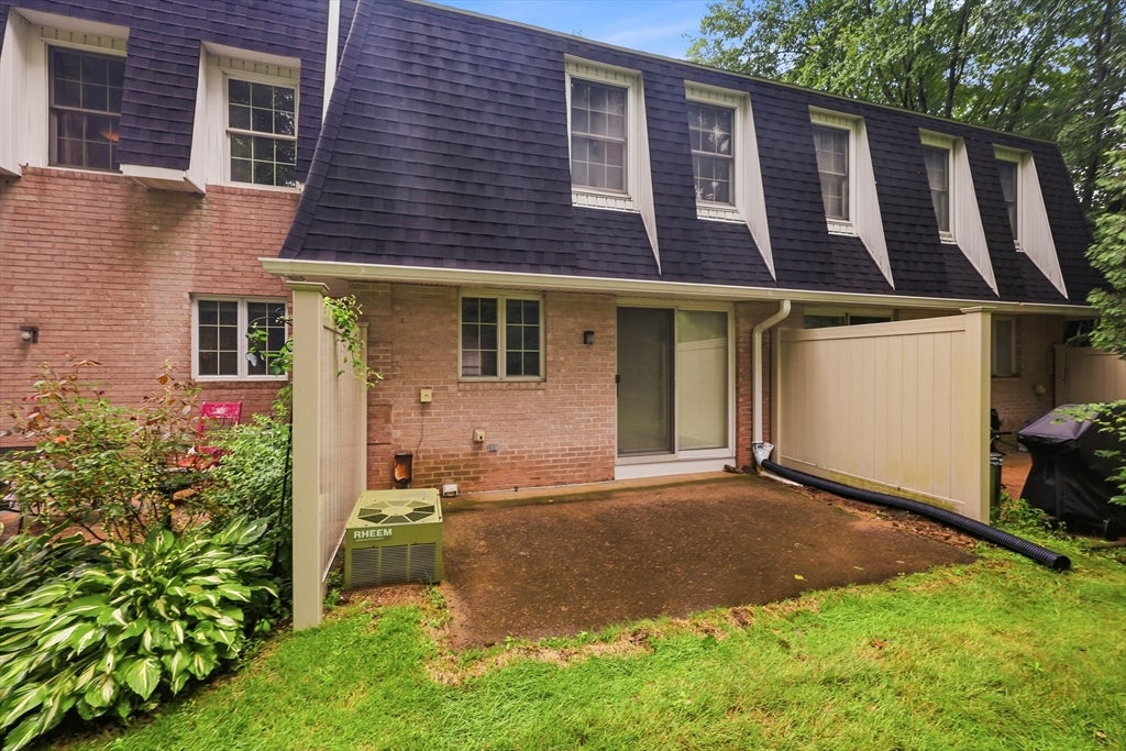 2 Mansion Woods Dr #B, Agawam, MA, 2 Mansion Woods Dr #B, Agawam, MA Photo #27