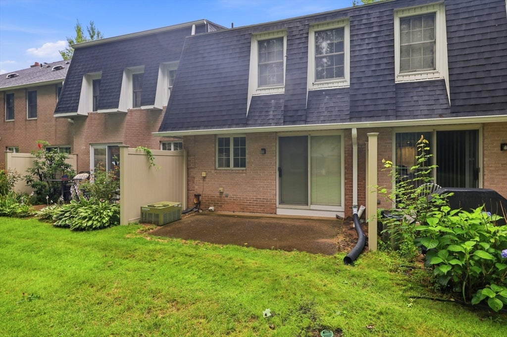 2 Mansion Woods Dr #B, Agawam, MA, 2 Mansion Woods Dr #B, Agawam, MA Photo #25