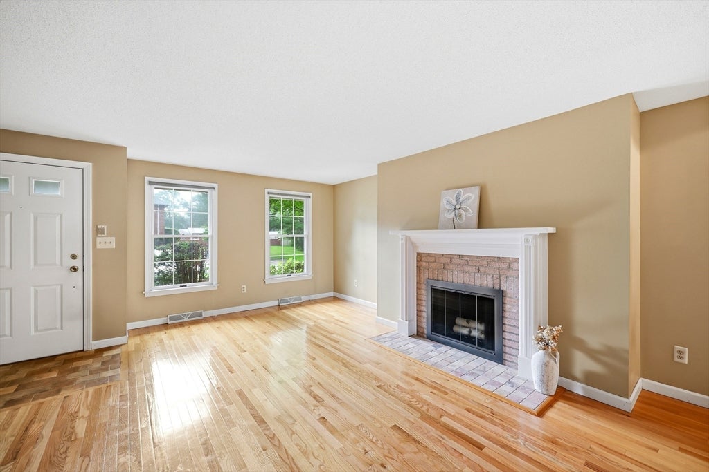 2 Mansion Woods Dr B