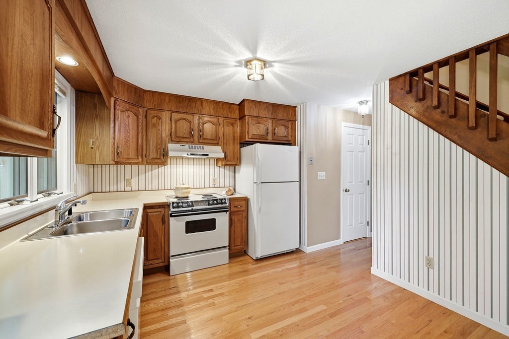 2 Mansion Woods Dr #B, Agawam, MA, 2 Mansion Woods Dr #B, Agawam, MA Photo #10