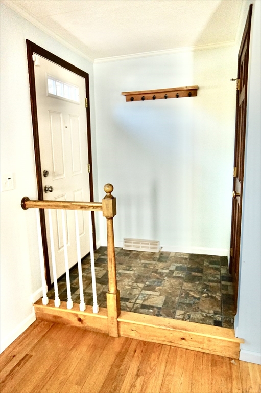 203 Wellman Ave 203