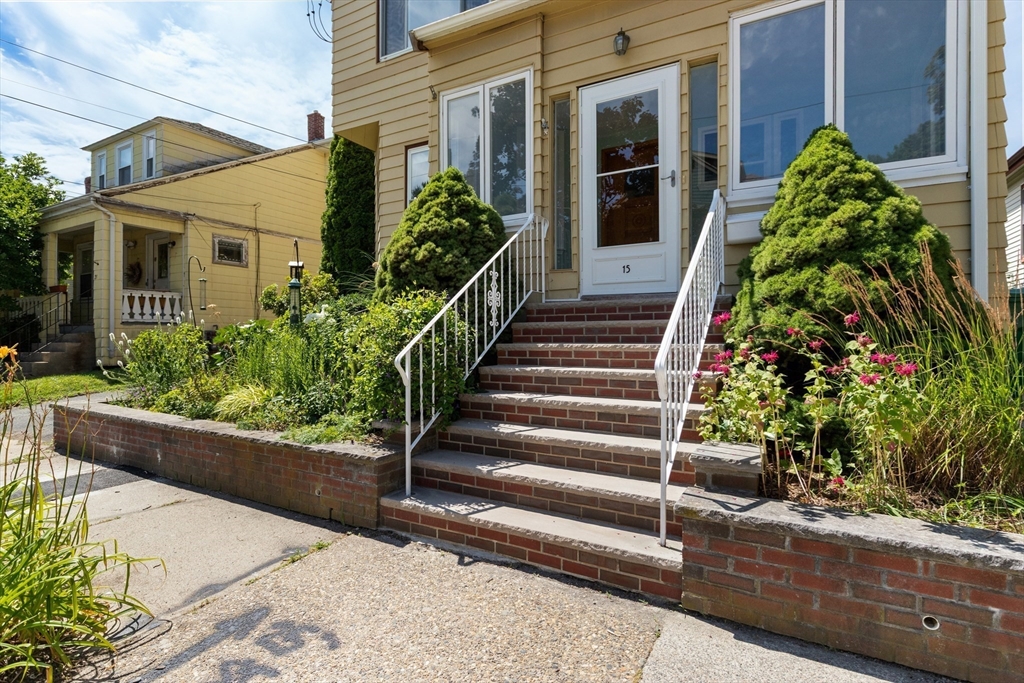 15 Greenleaf Ave, Medford, MA Photo #22