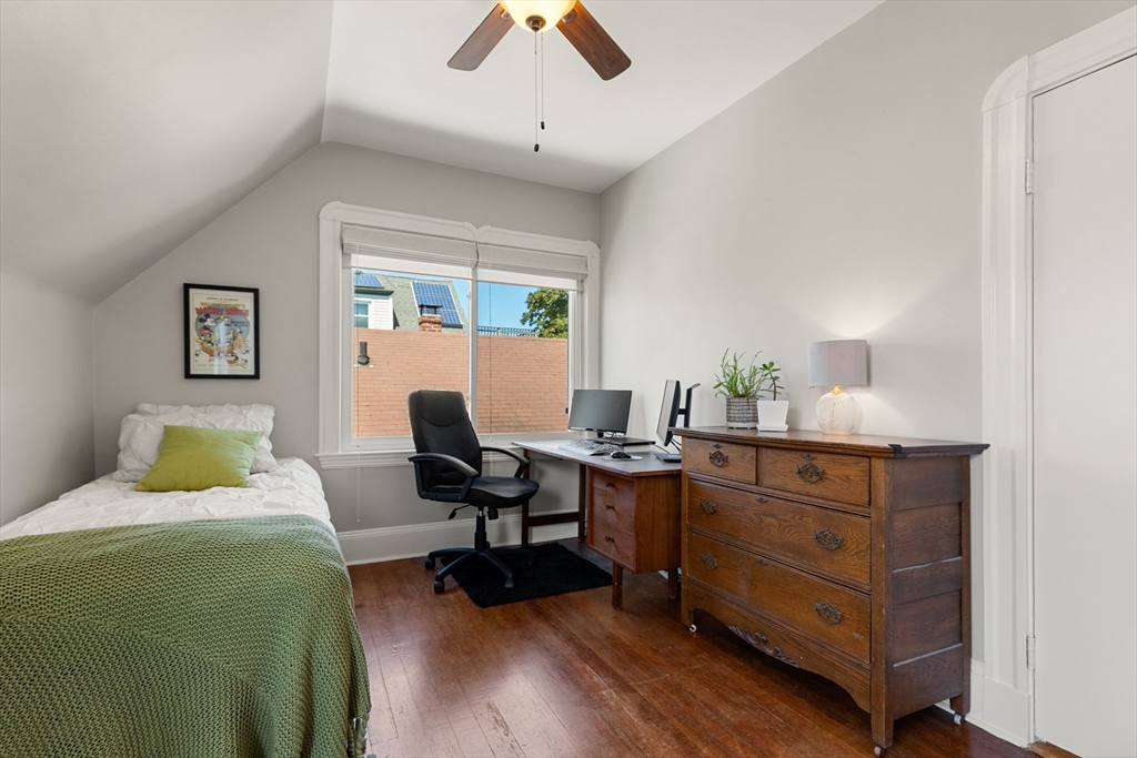 15 Greenleaf Ave, Medford, MA Photo #16