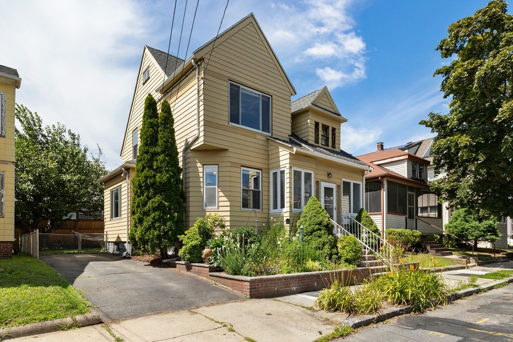 Photo of 15 Greenleaf Ave, Medford, MA