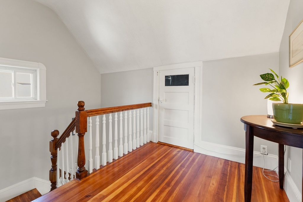 15 Greenleaf Ave, Medford, MA Photo #14