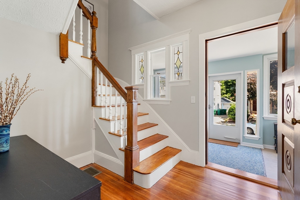 15 Greenleaf Ave