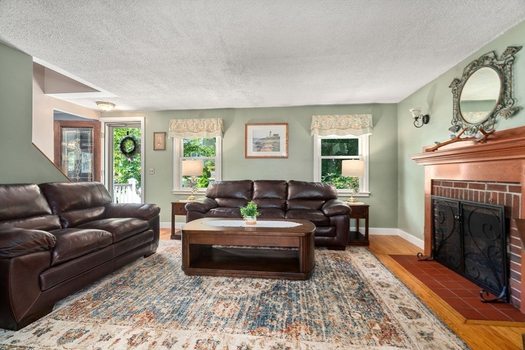 86 Redfield Rd, Wakefield, MA, 86 Redfield Rd, Wakefield, MA Photo #13