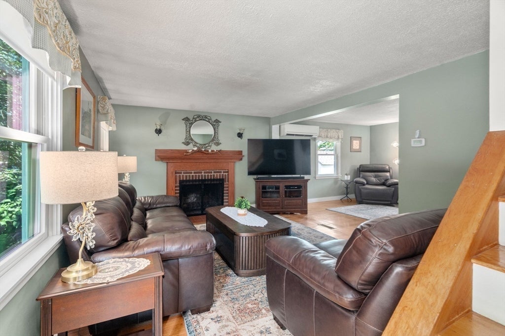 86 Redfield Rd, Wakefield, MA, 86 Redfield Rd, Wakefield, MA Photo #12