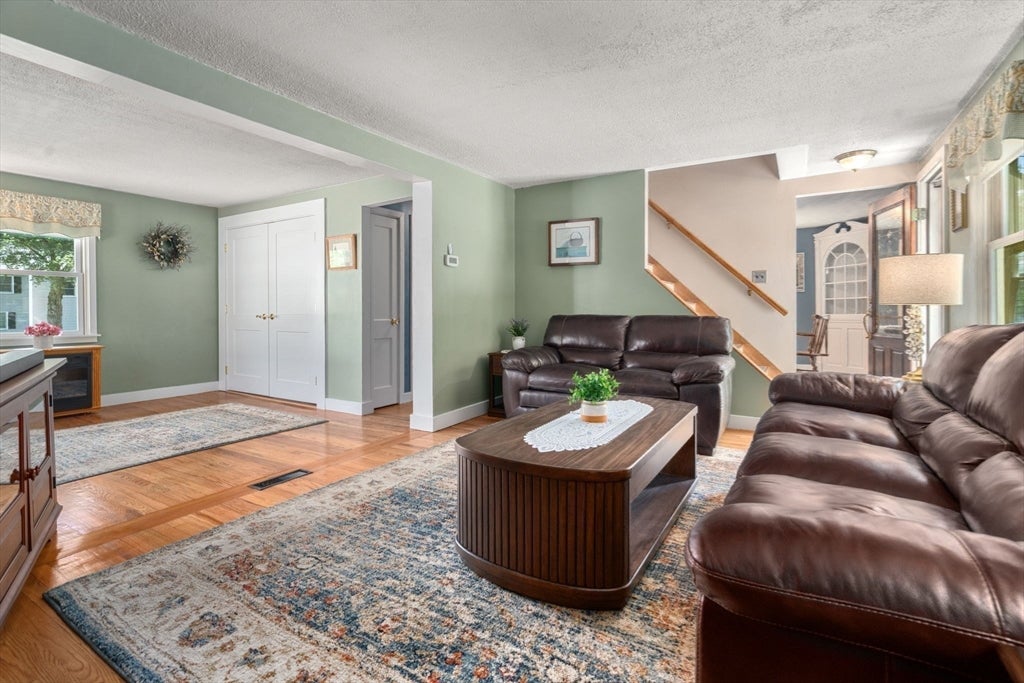 86 Redfield Rd, Wakefield, MA, 86 Redfield Rd, Wakefield, MA Photo #14