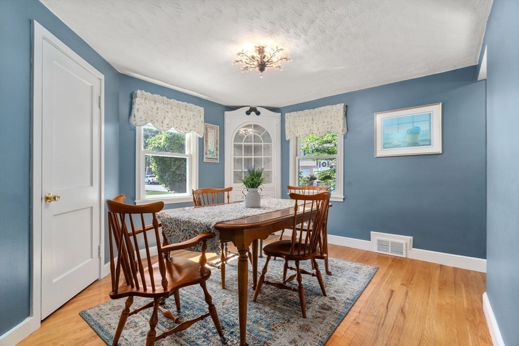 86 Redfield Rd, Wakefield, MA, 86 Redfield Rd, Wakefield, MA Photo #9