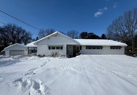 461 Sheridan St Chicopee MA 01020