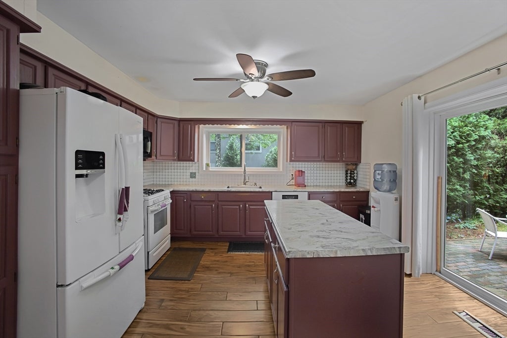 5 Highness Dr #5, Uxbridge, MA, 5 Highness Dr #5, Uxbridge, MA Photo #5