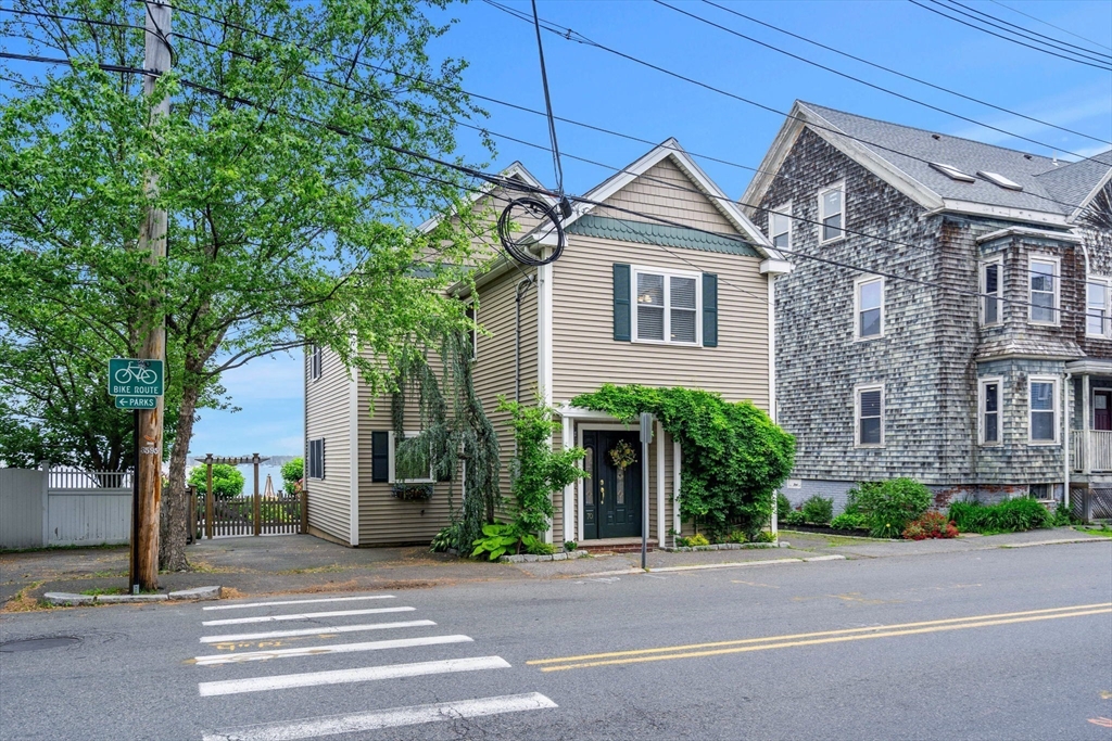 70 Webb Street