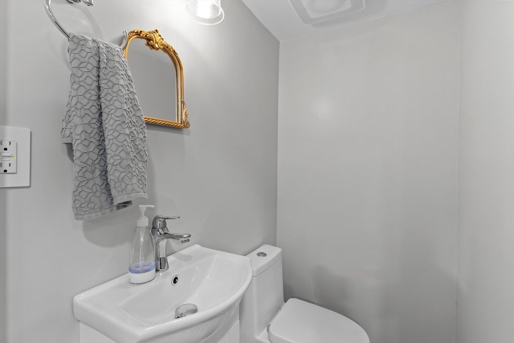 52 Primrose Cir #52, Hopkinton, MA, 52 Primrose Cir #52, Hopkinton, MA Photo #34