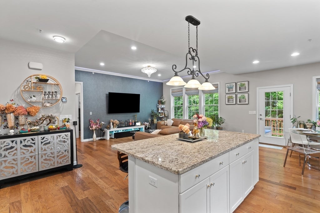 52 Primrose Cir #52, Hopkinton, MA, 52 Primrose Cir #52, Hopkinton, MA Photo #9