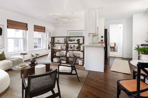 21 Moon 2 Boston MA 02113