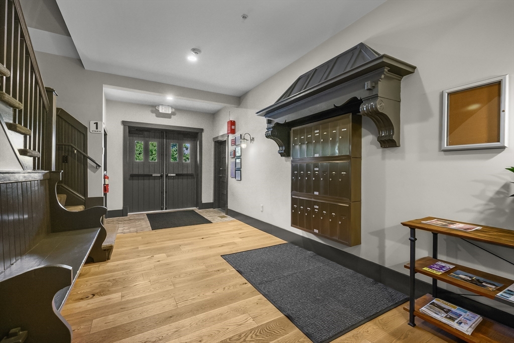 76 Court St. 6
