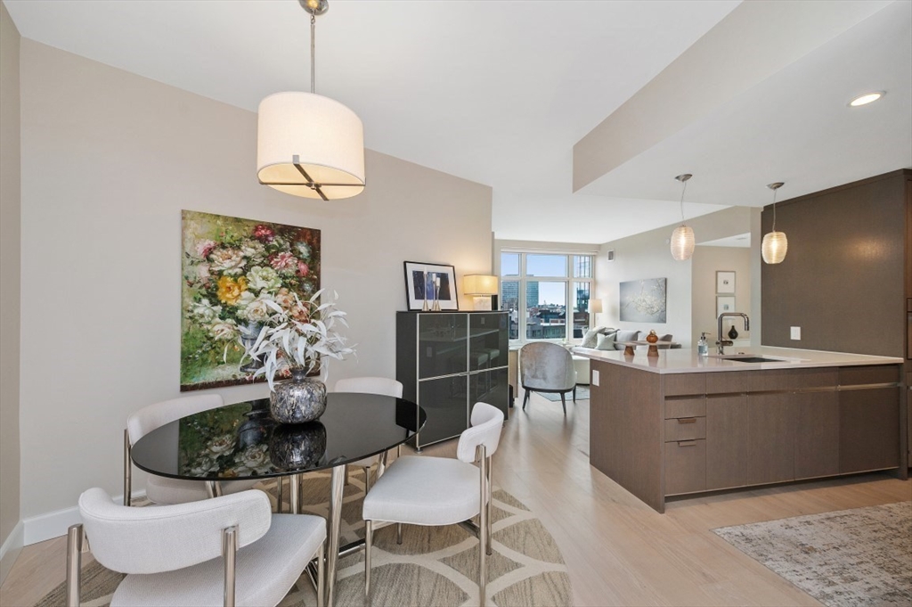 100 Lovejoy Wharf PH 2C