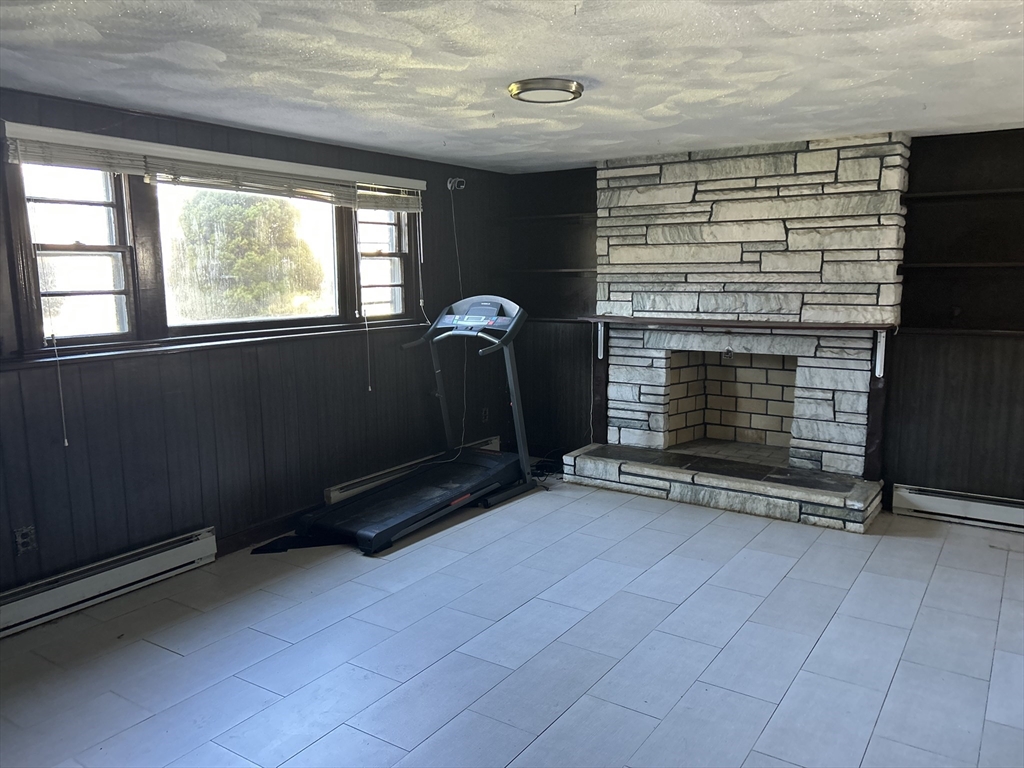 1 Eisenhower Dr
