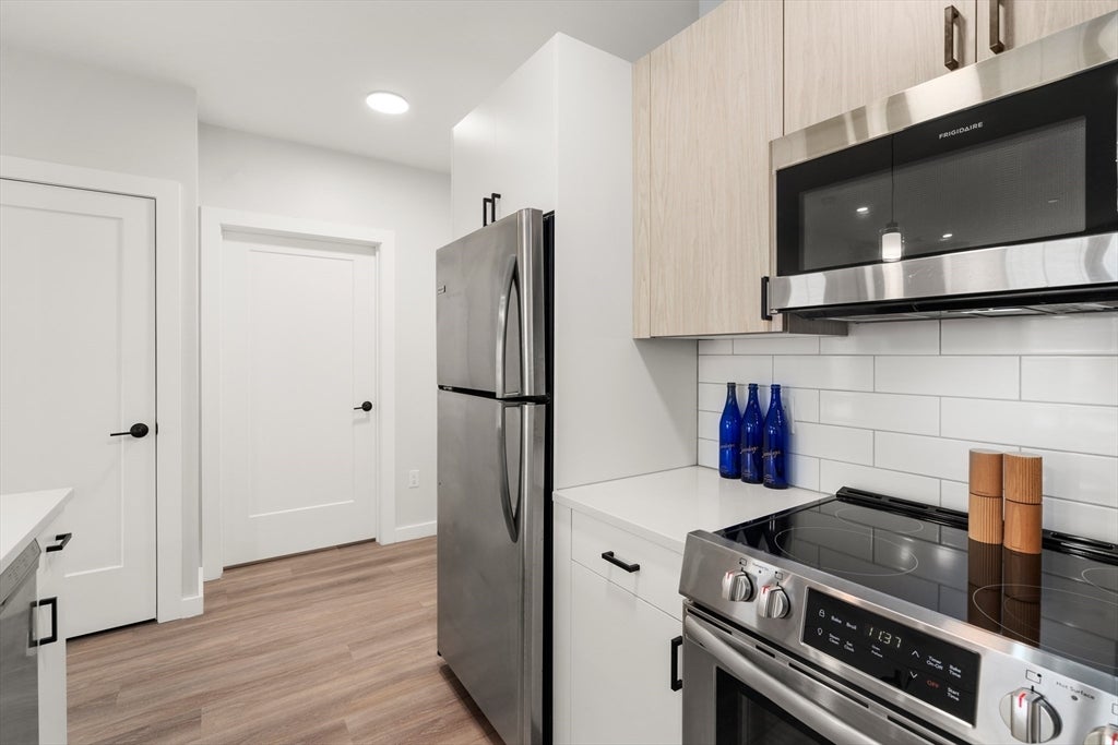 10 Somerset AVE #305, Winthrop, MA, 10 Somerset AVE #305, Winthrop, MA Photo #14