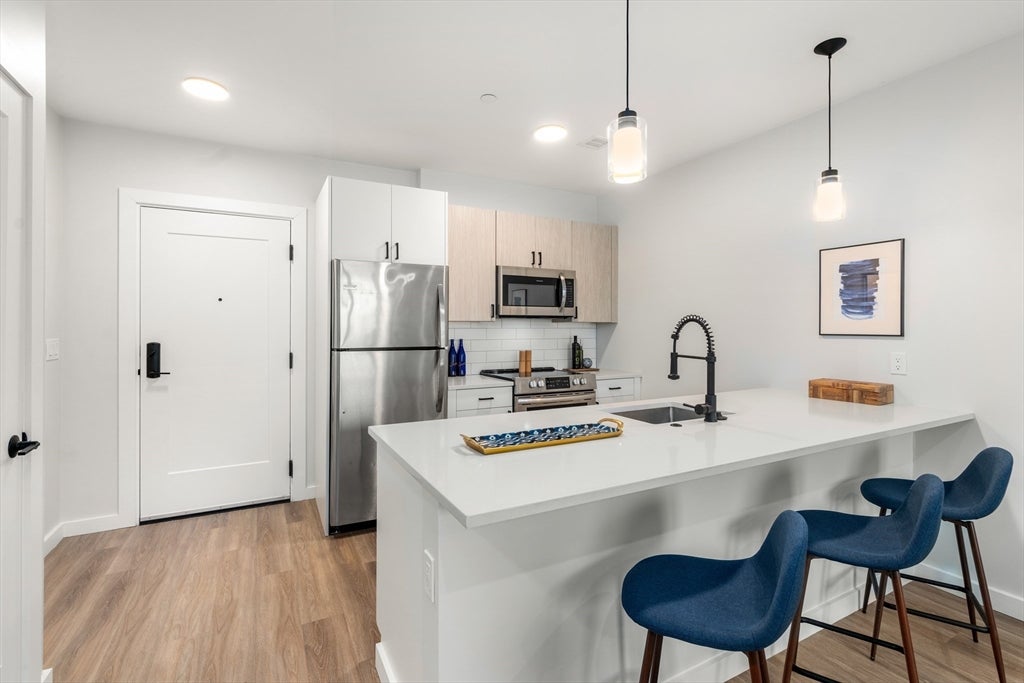 10 Somerset AVE #305, Winthrop, MA, 10 Somerset AVE #305, Winthrop, MA Photo #11