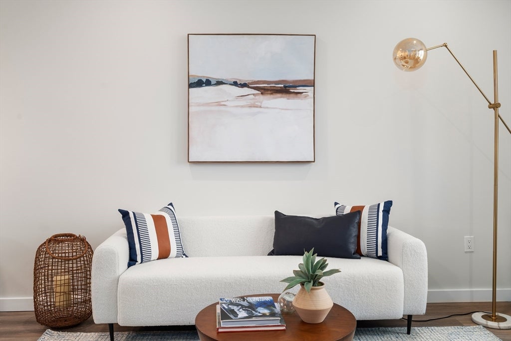 Photo of 10 Somerset AVE, Winthrop, MA