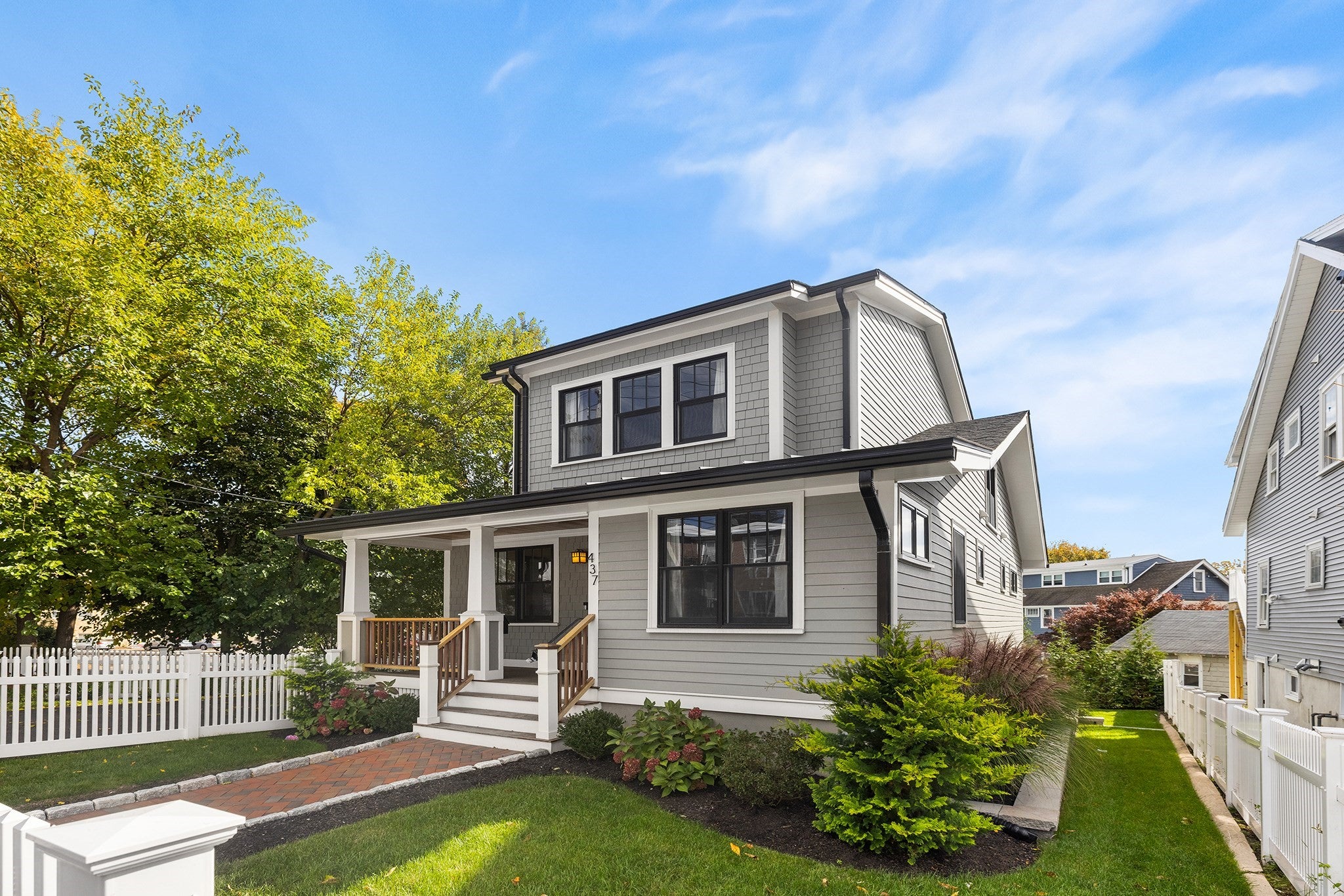 437 Mount Auburn St